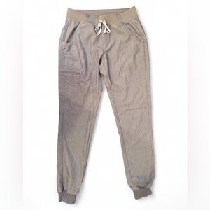 FIGS Zamora scrubs jogger pants in “graphite”. Size small/tall.